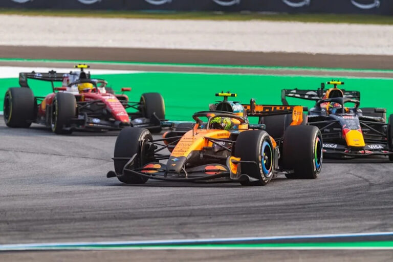 What Made McLaren Struggle So Badly at Rough Sepang? 7 what was weird about mclarens poor performance at rough sepang 1 What Made McLaren Struggle So Badly at Rough Sepang?